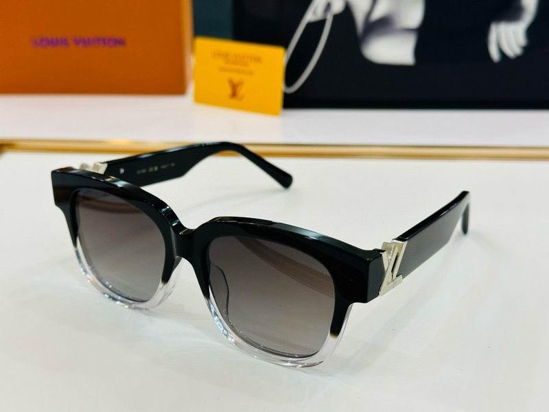 LV Sunglasses 923